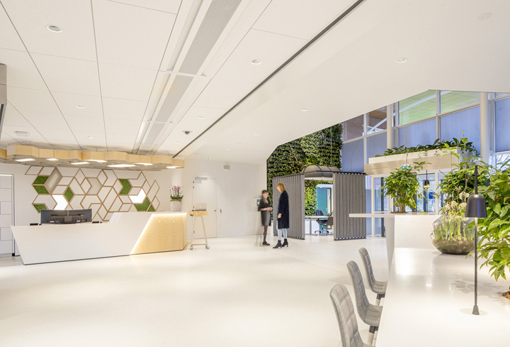 清新北欧风 医疗健康保险公司Menzis荷兰办公设计欣赏