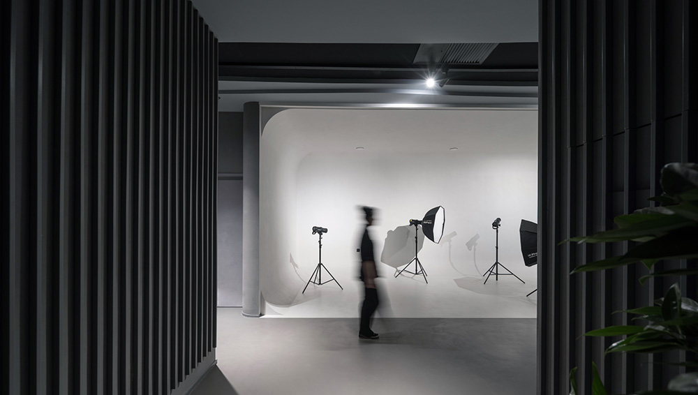 点击浏览大图 无限可能的世界 某影视公司北京办公室设计欣赏