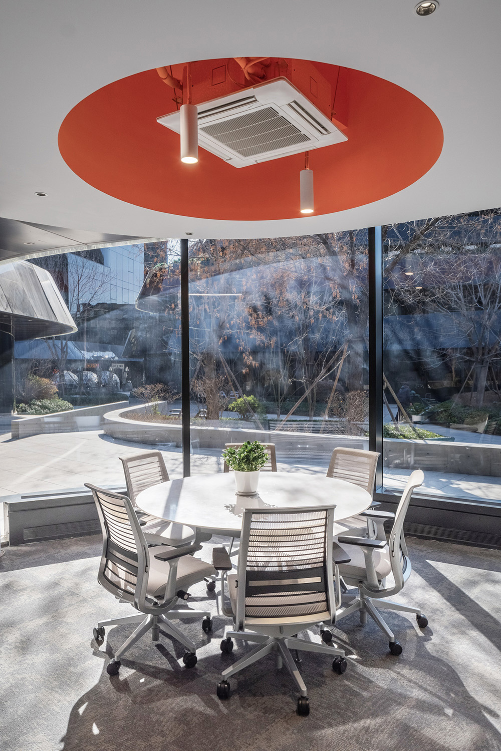 点击浏览大图 无限可能的世界 某影视公司北京办公室设计欣赏